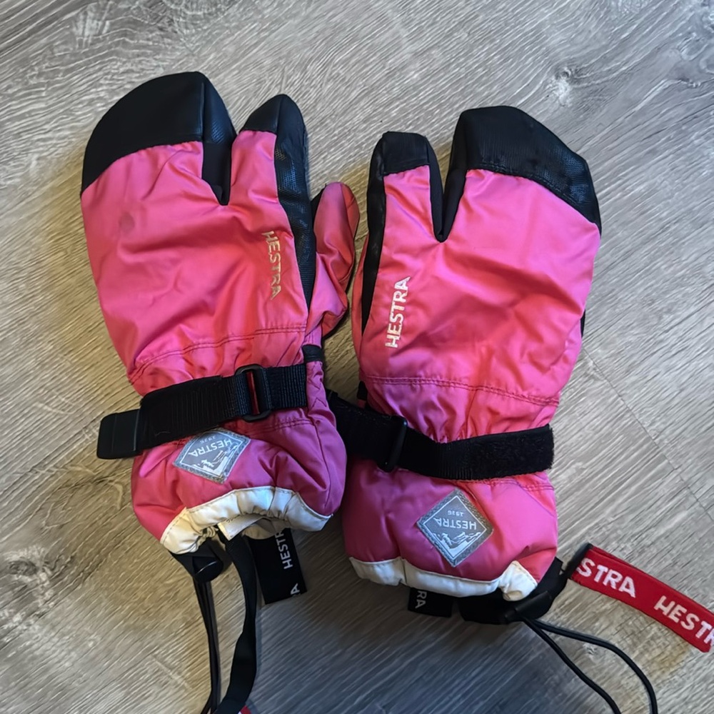 Hestra kid size 5 gloves